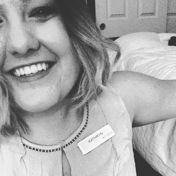 Meet your Posher, Katie - Picture 1 of 1